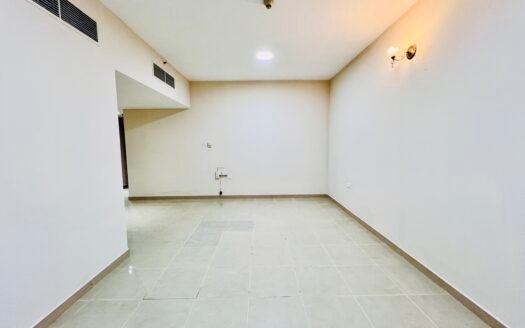 Elegant 3 Bedroom l Close To NMC Hospital l Family